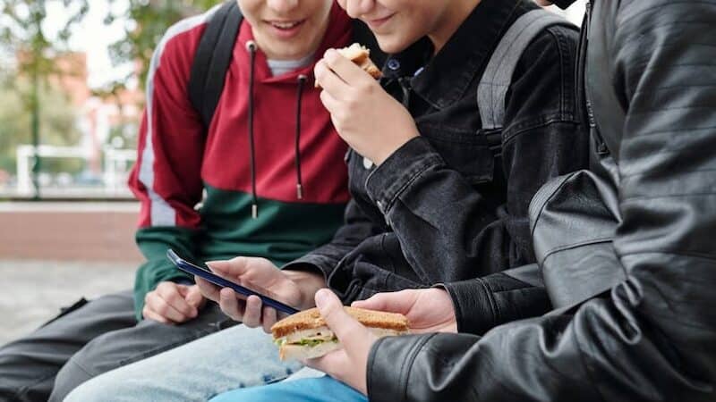 La adolescencia: una etapa de cambios y desafíos