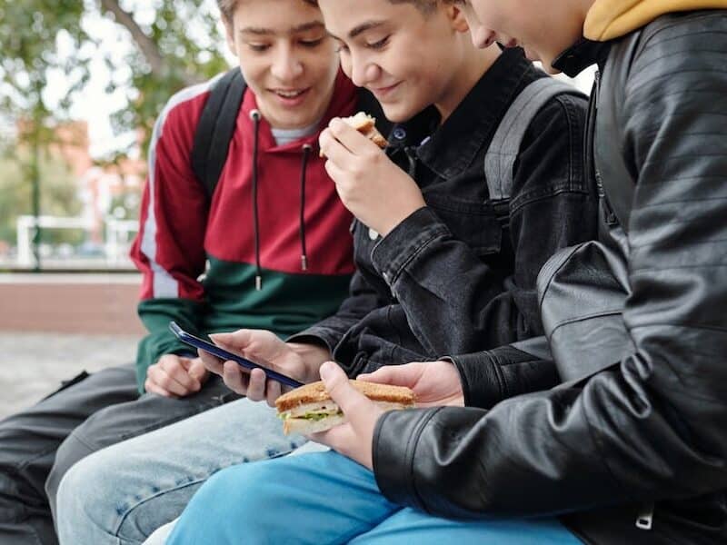 La adolescencia: una etapa de cambios y desafíos